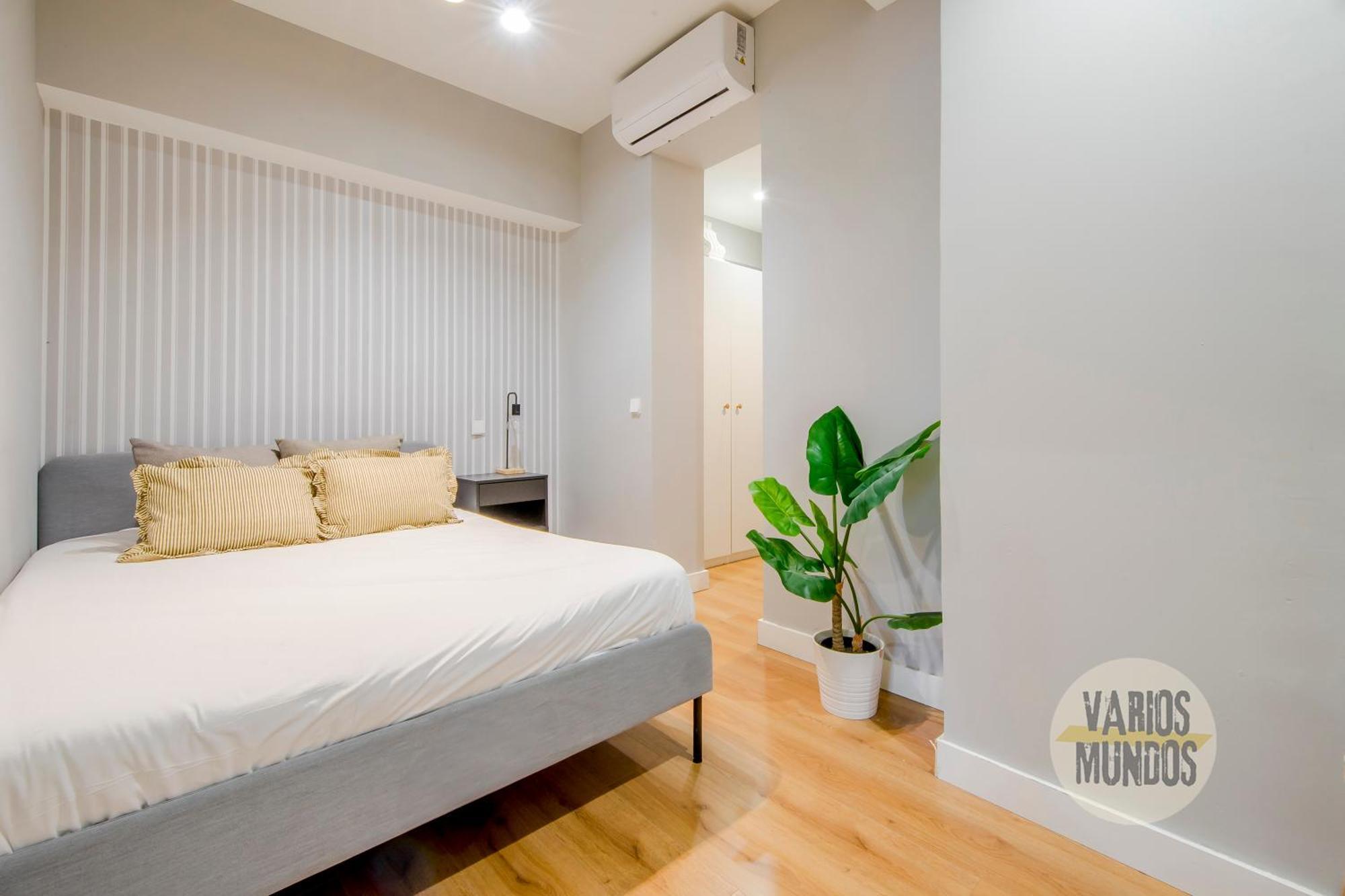 Modern Apt & Cool Interior Design A 20 Metros Del Retiro E1 Madrid Exterior foto